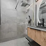 Exclusive With Balcony & Parking By Renters Prestige Apartment Wroclaw