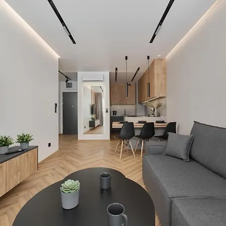 Exclusive With Balcony & Parking By Renters Prestige Apartment Wroclaw